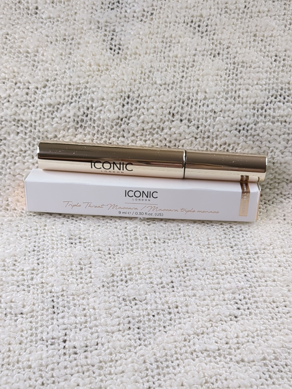 ICONIC London Triple Threat Mascara in Black, 9ml/0.30fl oz